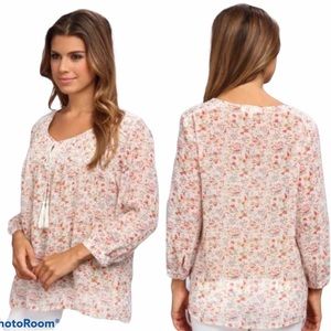 VINCE CAMUTO PINK FLORAL PEASANT TOP TASSLE TIE L